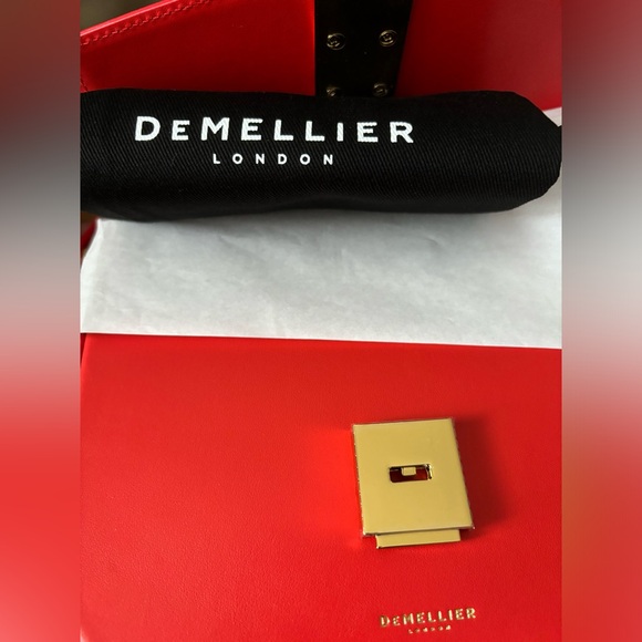 DeMellier Small Vancouver (Authentic) - Picture 3 of 10